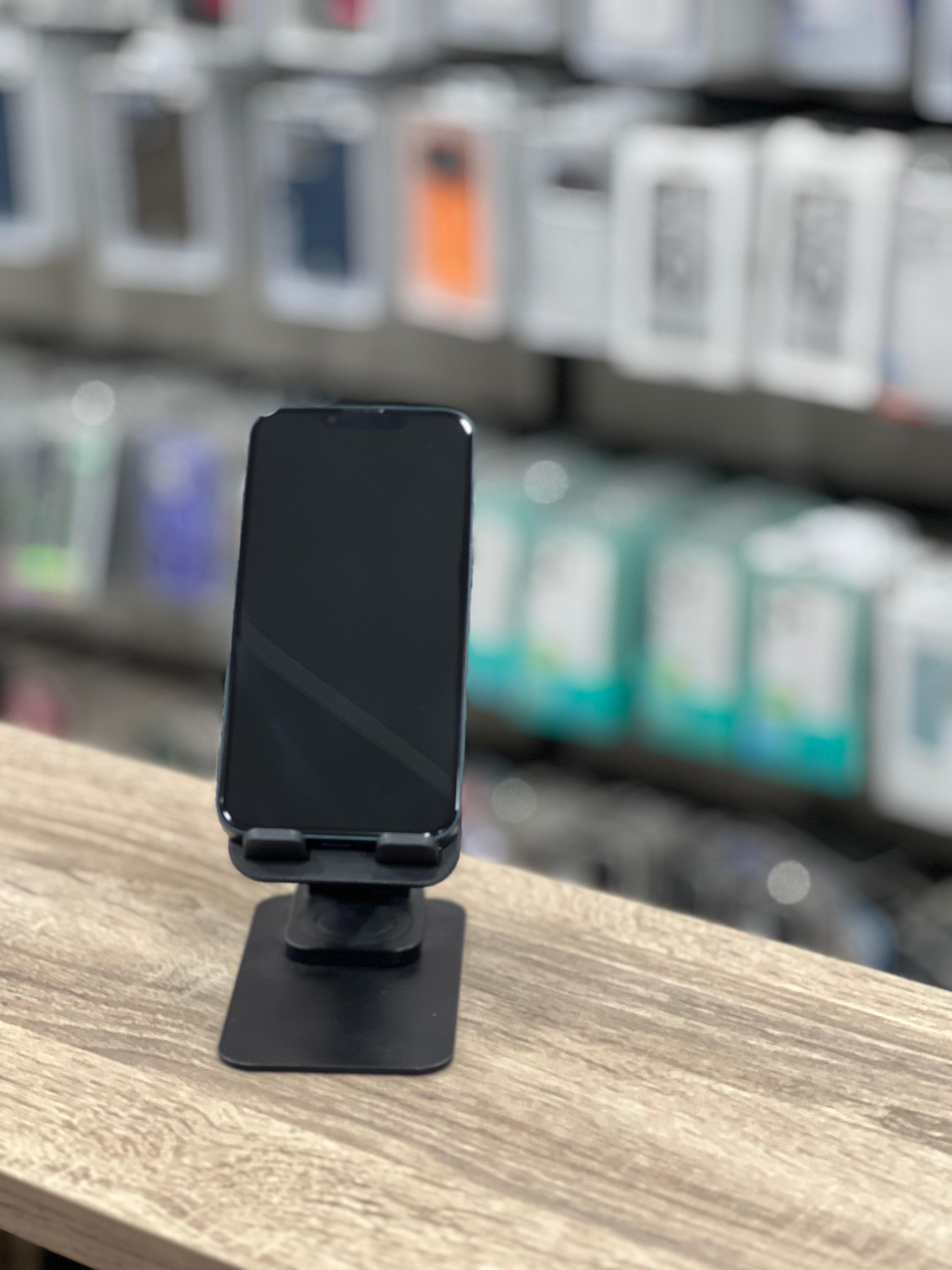 iPhone 13 128GB — USED